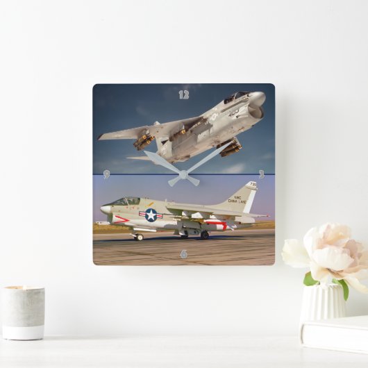 A-7コルセアII スクエア壁時計 (ホーム)