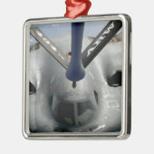 A B-2スピリットの航空機が定位置に着く メタルオーナメント (左)