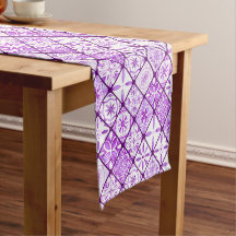 A Beautiful Table Runner Pattern Design
