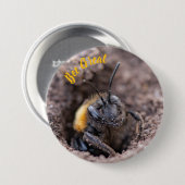 A bee on a badge 缶バッジ (正面&裏面)