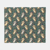 A blanket's front side features a repeating  フリースブランケット (正面(横))