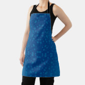 A blue apron with a subtle polka dot pattern  エプロン (インサイチュ)