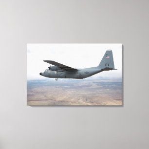 A.C. - 130ヘラクレスは空を通って上昇します キャンバスプリント