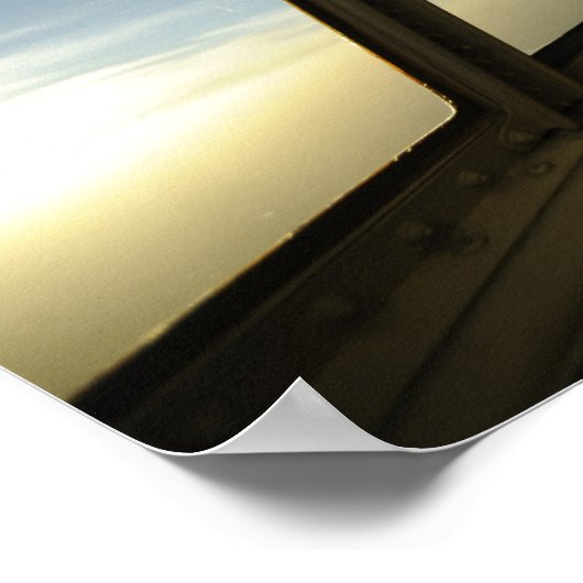 A C-130 Hercules pilot scans the horizon ポスター (角)