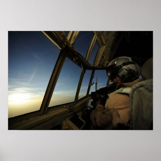 A C-130 Hercules pilot scans the horizon ポスター (正面)