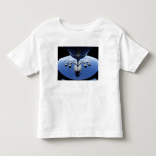 A.C. - 17 Globemaster IIIは燃料を受け取ります トドラーTシャツ