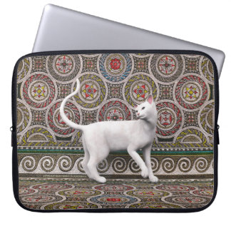 A cat on the mosaic laptop sleeve ラップトップスリーブ