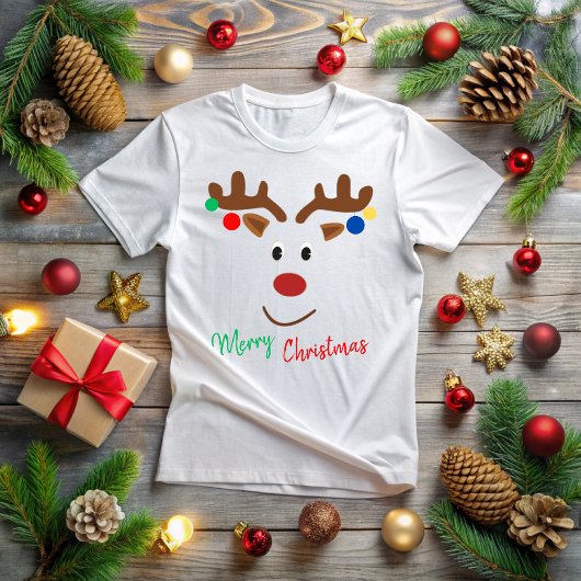A cheerful Christmas reindeer Tシャツ
