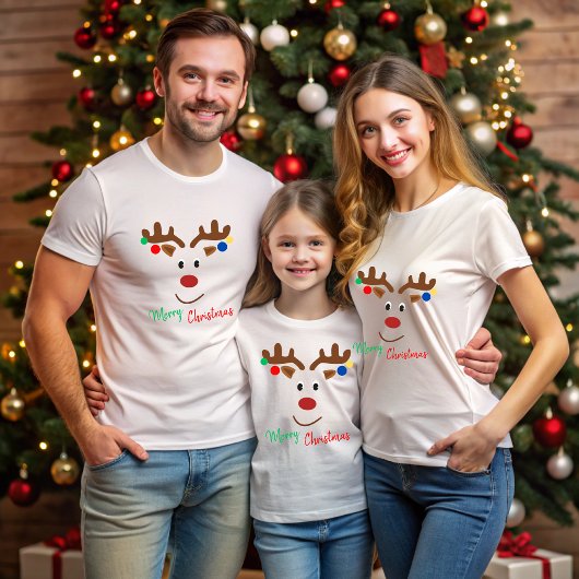 A cheerful Christmas reindeer Tシャツ