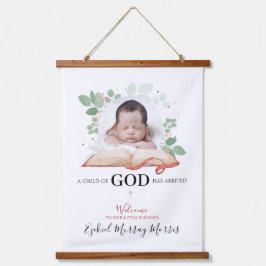 A Child Of God Has Arrived  吊り下げ型タペストリー