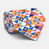 A colorful necktie with a vibrant geometric  ネクタイ (ロール)