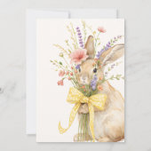 A cute little Floral Bunny Yellow Bow Baby Shower  招待状 (裏面)