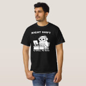 A cute owl, Night Shift, suitable for working Tシャツ (正面フル)