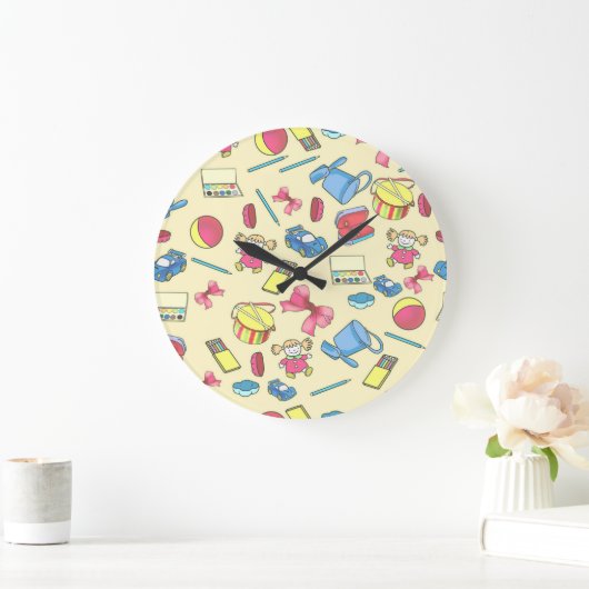 a delicate pattern of children's toys and objects ラージ壁時計 (ホーム)