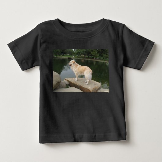A Dog At A Pond ベビーTシャツ (正面)