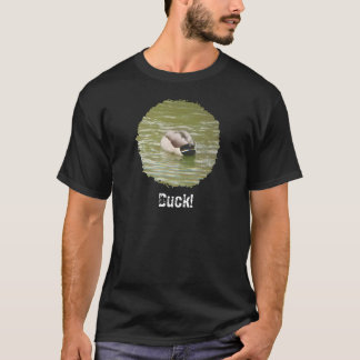 A Ducking Duck Tシャツ