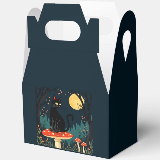 A Familiar Black Cat And Toadstools Halloween 3 フェイバーボックス (見開き)