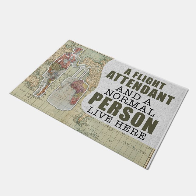 A Flight Attendant And A Normal Person Live Here ドアマット (アングル)