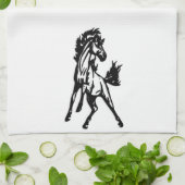 A Frisky Jumping Horse in the Wild キッチンタオル (折り畳み)