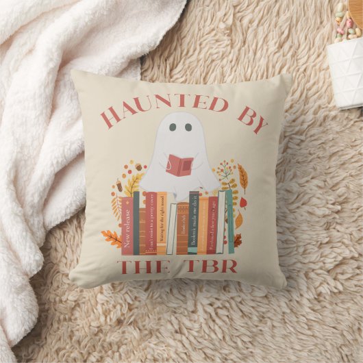 A Ghost Haunted by the TBR クッション (ブランケット)
