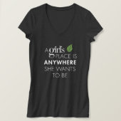 A Girl's Place Dark Heather Gray Tシャツ (デザイン正面)