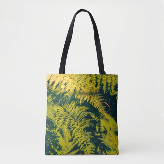 A green fern plants background with shadows. abstr トートバッグ (正面)
