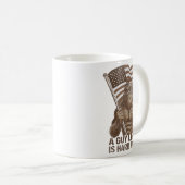 A Guy Like Me Is Hard To Find Bigfoot Usa American コーヒーマグカップ (正面右)