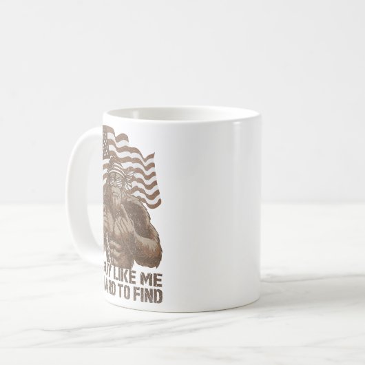 A Guy Like Me Is Hard To Find Bigfoot Usa American コーヒーマグカップ (正面左)