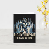 A Guy Like Me Is Hard To Find Funny Big Foot Sasqu カード (黄色い花)