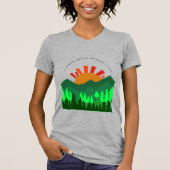 A Journey Through the Silent Slopes Retro Mountain Tシャツ (正面)