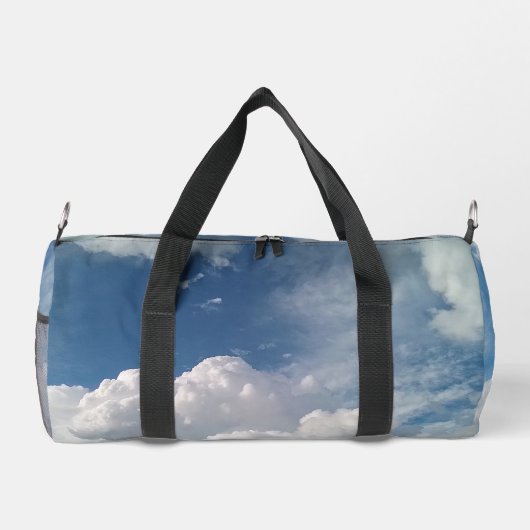 A large rumbling cloud ダッフルバッグ (裏面)