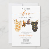 A Little Boo Is Almost Due! Halloween Baby Shower 招待状 (正面)