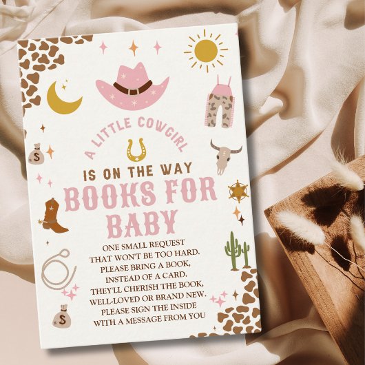 A Little Cowgirl Is on The Way Cute Baby Shower エンクロージャーカード