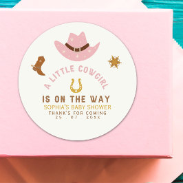A Little Cowgirl Is on The Way Cute Baby Shower ラウンドシール