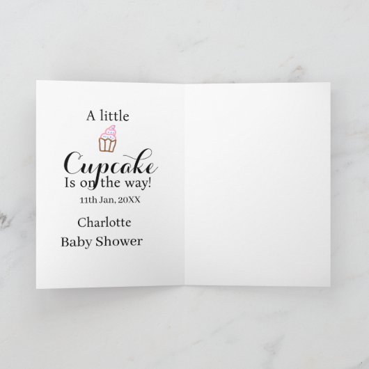 A little cupcake is on its way baby shower name da カード (内部)
