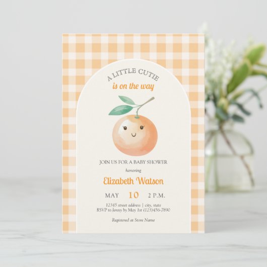 A Little Cutie Orange Gingham Citrus Baby Shower 招待状 (スタンド正面)