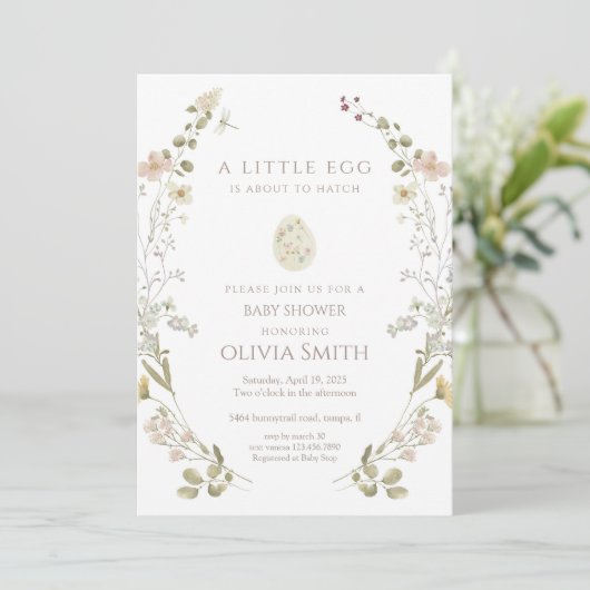 A Little Egg Is About To Hatch Baby Shower 招待状 (スタンド正面)