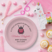 A Little Love Bug Is On The Way Ladybug ペーパープレート (パーティー)
