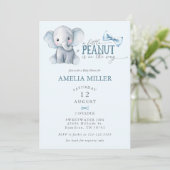 A Little Peanut is on the Way Elephant Baby Shower 招待状 (スタンド正面)