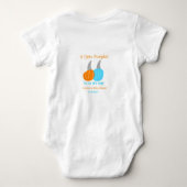 A little pumpkin is on it's way baby shower orange ベビーボディスーツ (裏面)