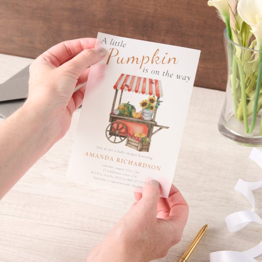 A Little Pumpkin is on the way Baby Shower ベラム紙招待状 (ポータブル)