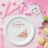 A Little Pumpkin Is On the Way Paper Plate ペーパープレート (パーティー)