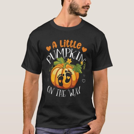 A Little Pumpkin On The Way Pregnancy Mom Tシャツ (正面)