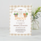 A Little Sprout Is On The Way  Baby Shower 招待状 (スタンド正面)