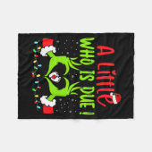 A Little Who Is Due Funny Christmas Pregnancy Anno フリースブランケット (正面(横))