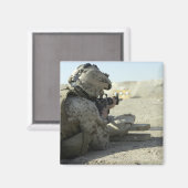 A MarineがM16A2サービスライフルを発射 マグネット (正面/裏面)