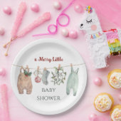 A Merry Little Baby Shower Christmas Clothes ペーパープレート (パーティー)