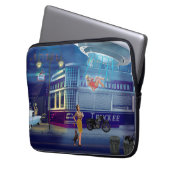 A New Flight Attendant ラップトップスリーブ (正面左)