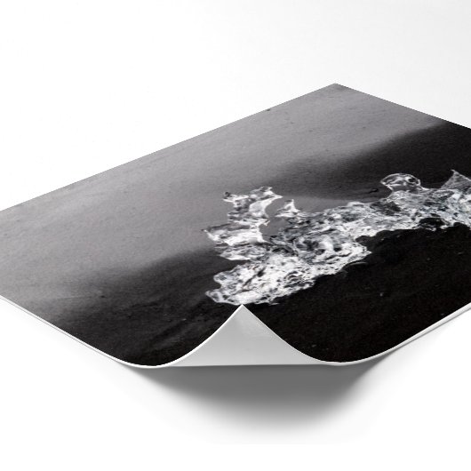 A piece of Ice in the Diamond beach ポスター (角)