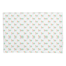 A pillowcase with a repeating pattern 枕カバー